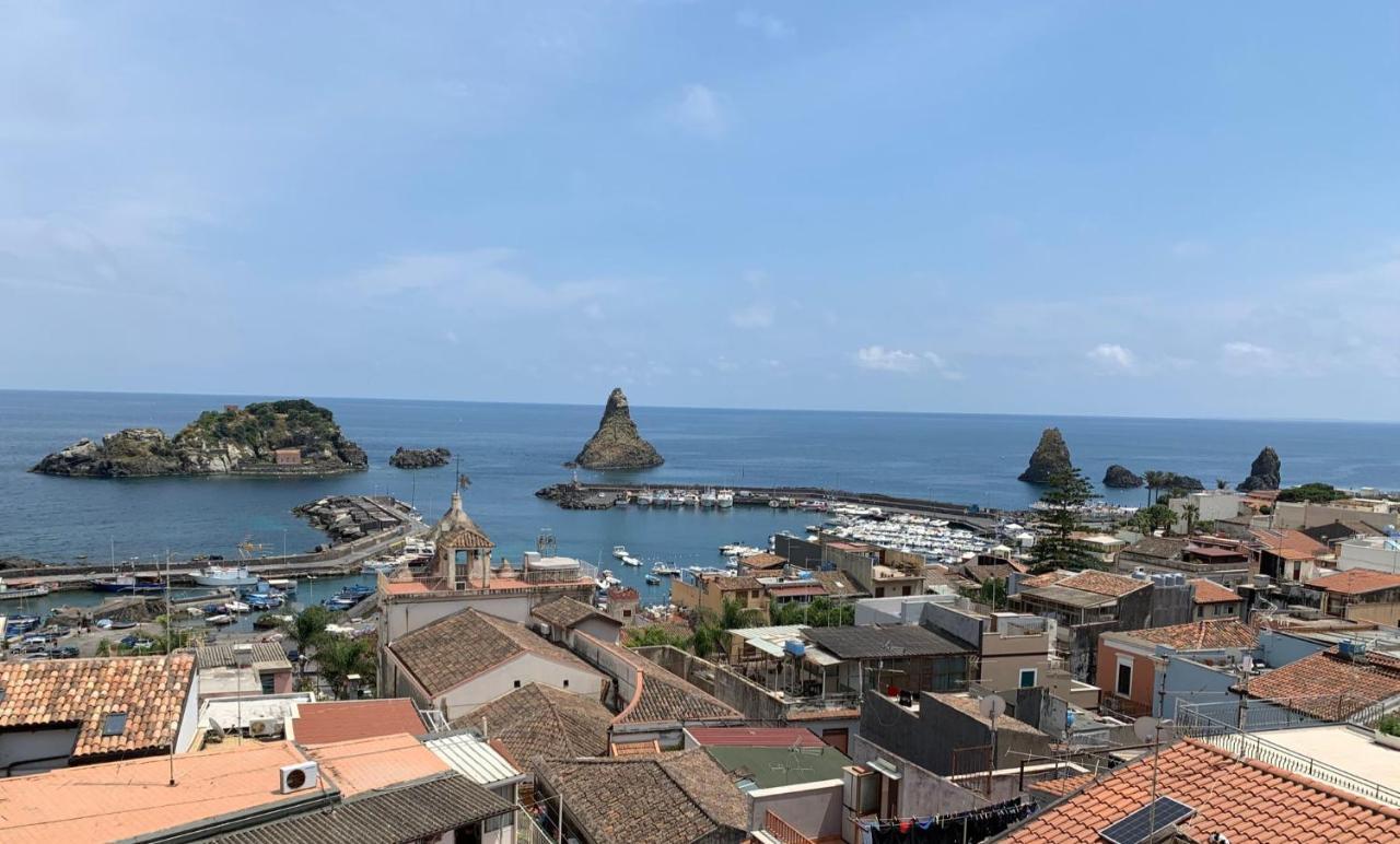 Casa Vacanze Rosa Aci Trezza Exterior foto