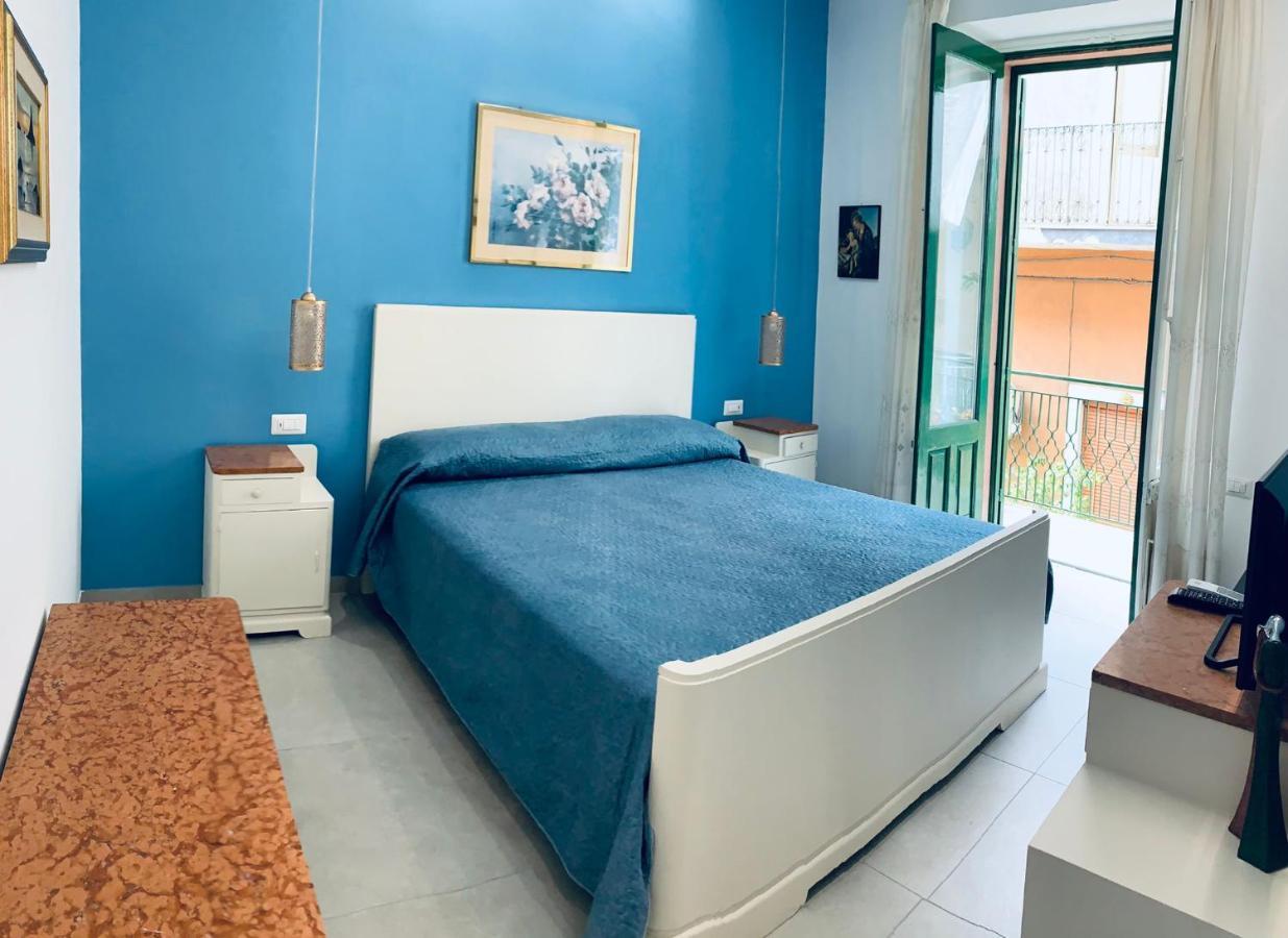 Casa Vacanze Rosa Aci Trezza Exterior foto