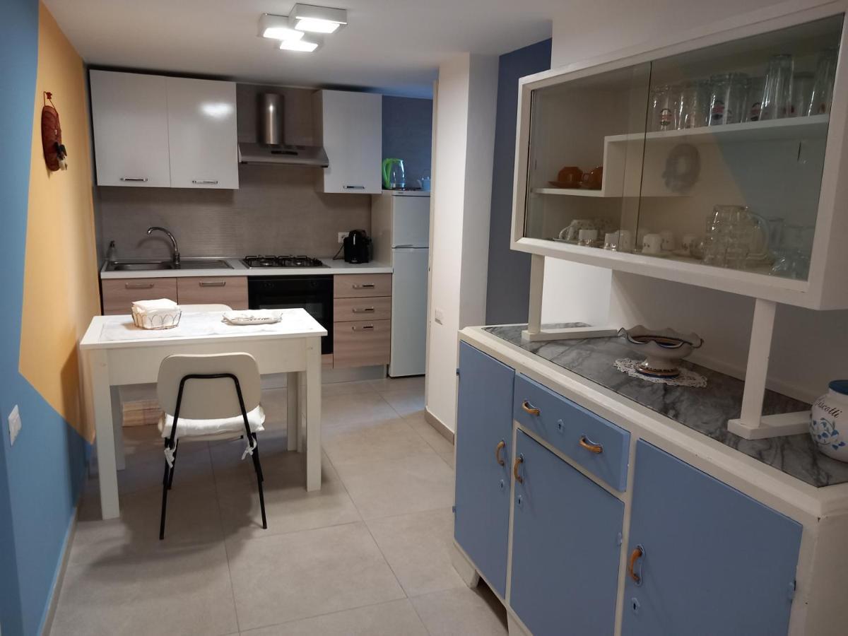 Casa Vacanze Rosa Aci Trezza Exterior foto