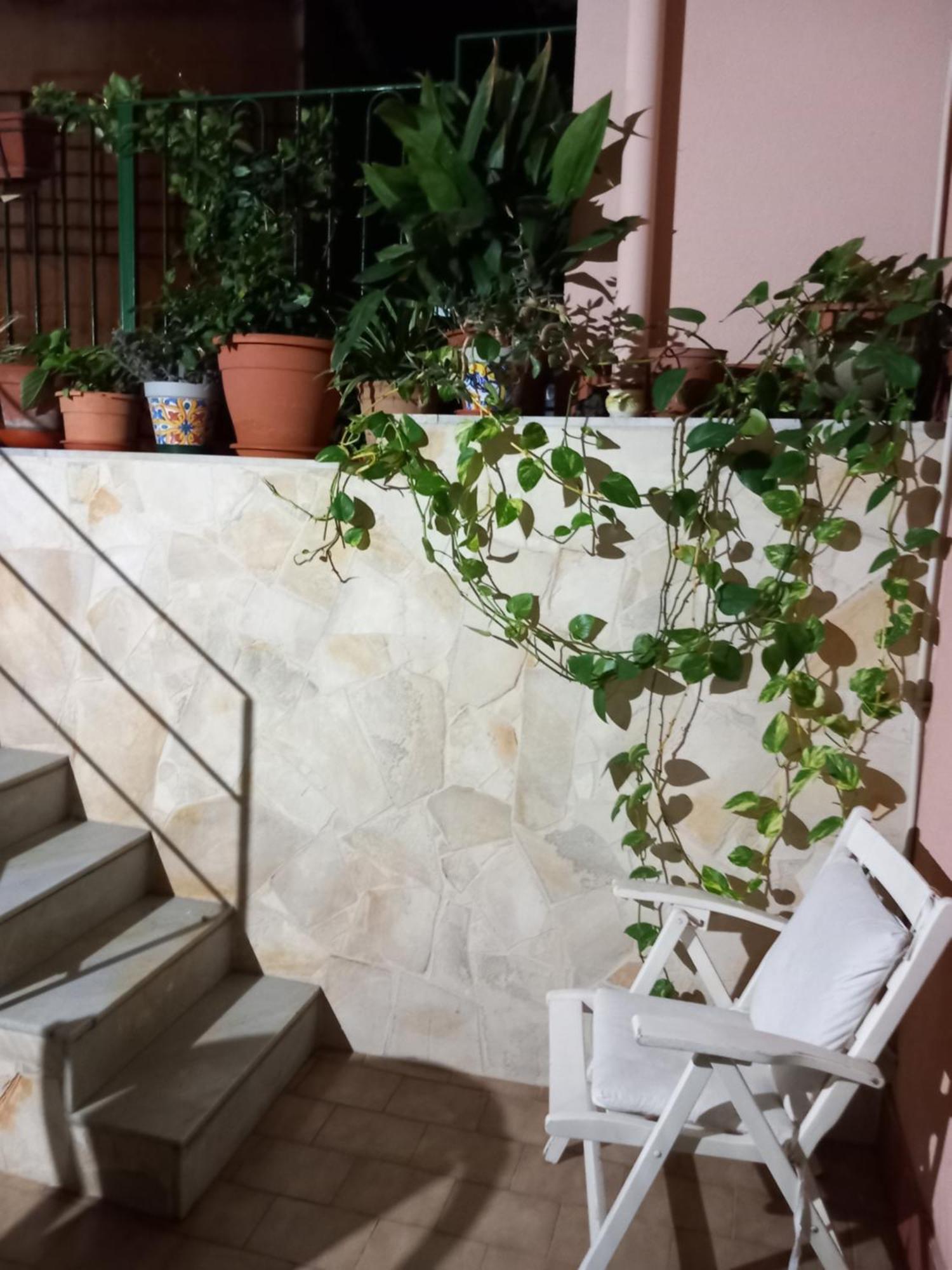Casa Vacanze Rosa Aci Trezza Exterior foto